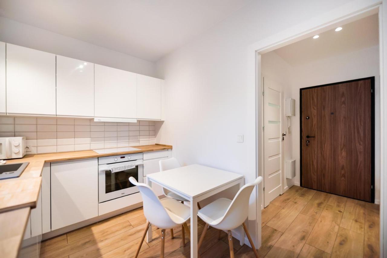 Develia Mala Praga Charming Studio Варшава Экстерьер фото